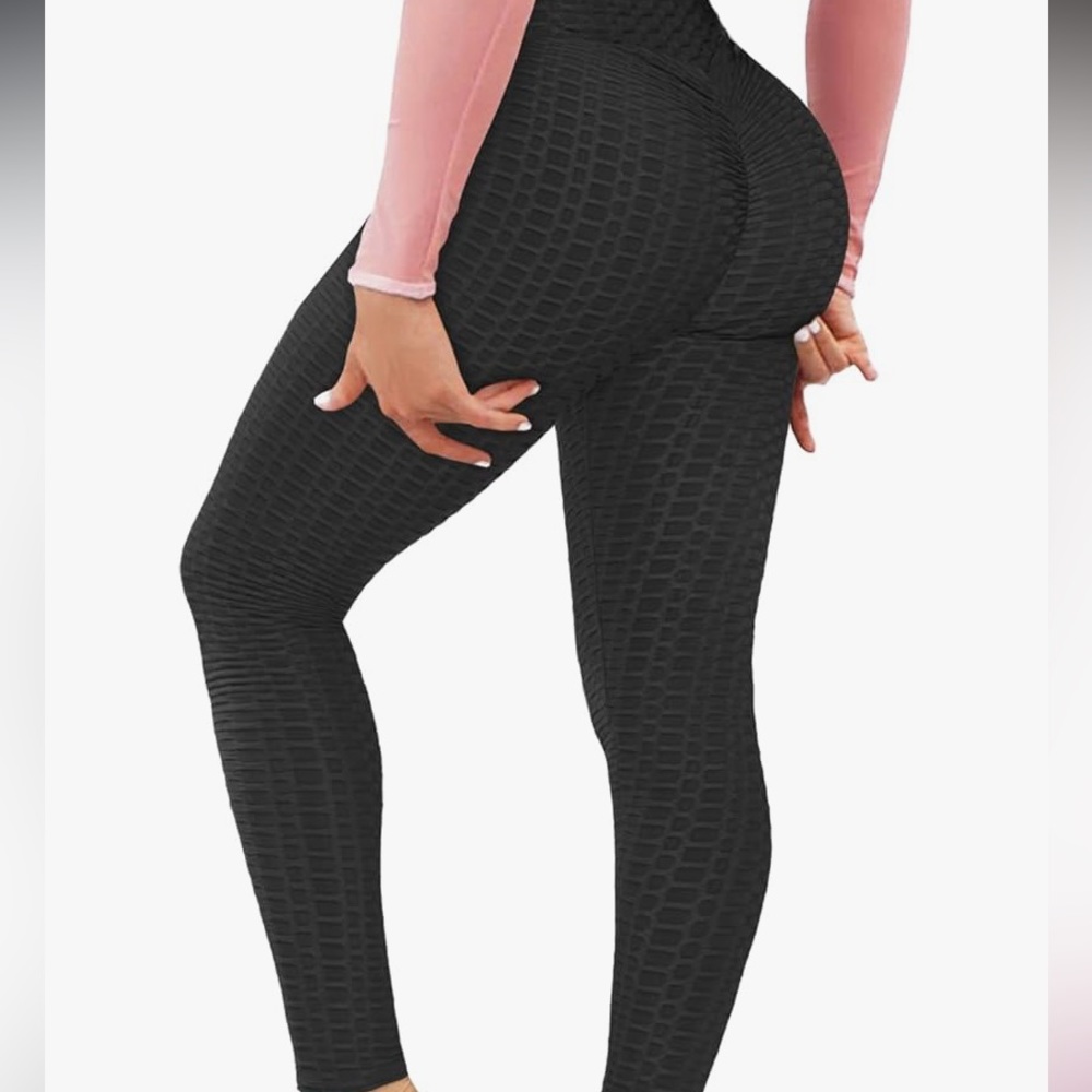 New Mix Black Booty Scrunch Leggings